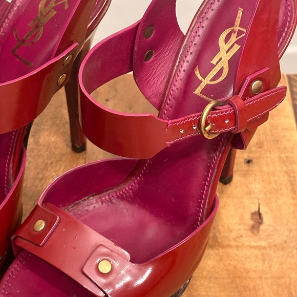 Yves Saint Laurent Vitelli Vernice Heels - Picture 3 of 8